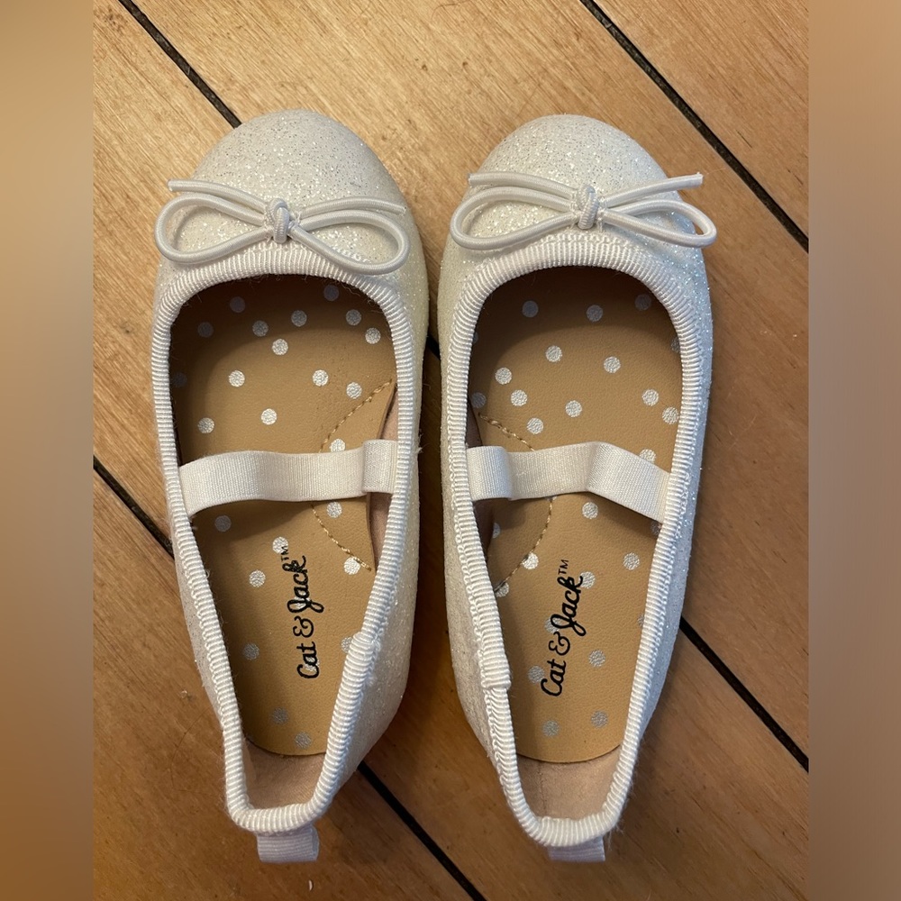 Cat and Jack sparkly white shoes size 5